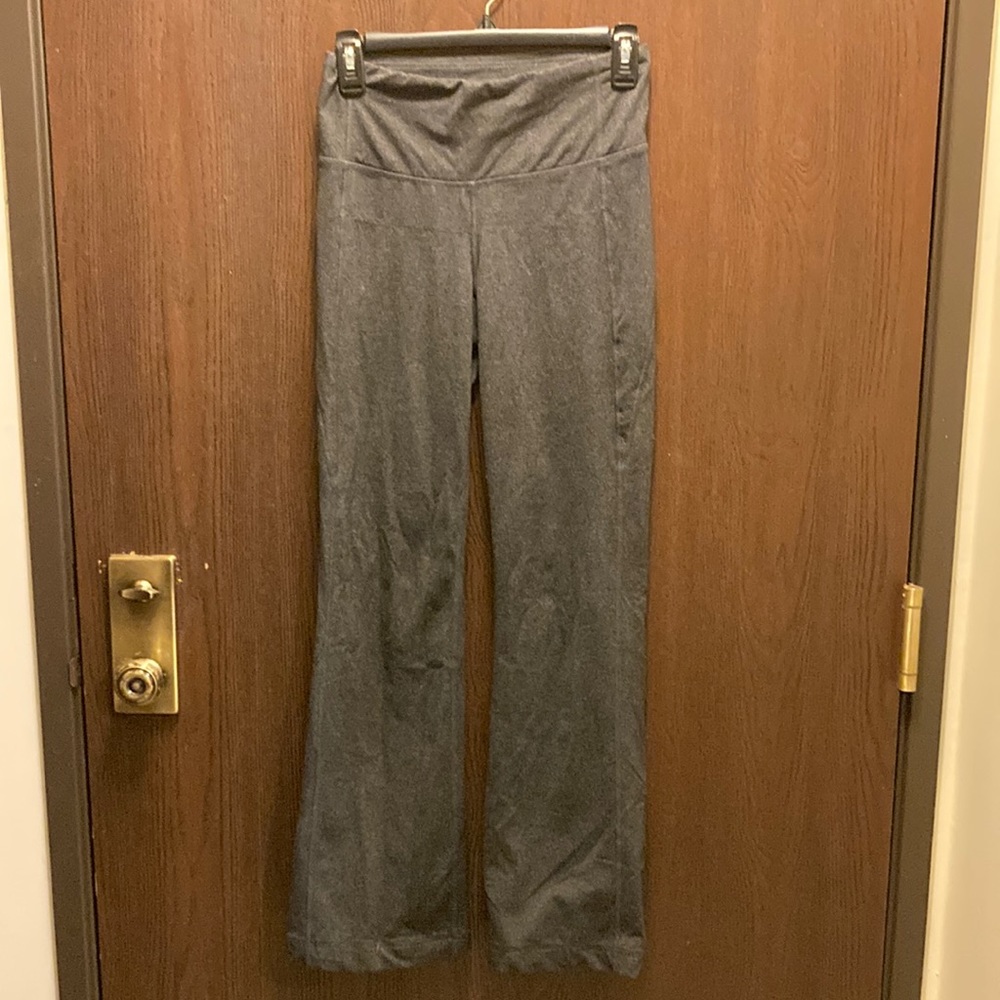 S/P perfect core collection gray leggings Lucy